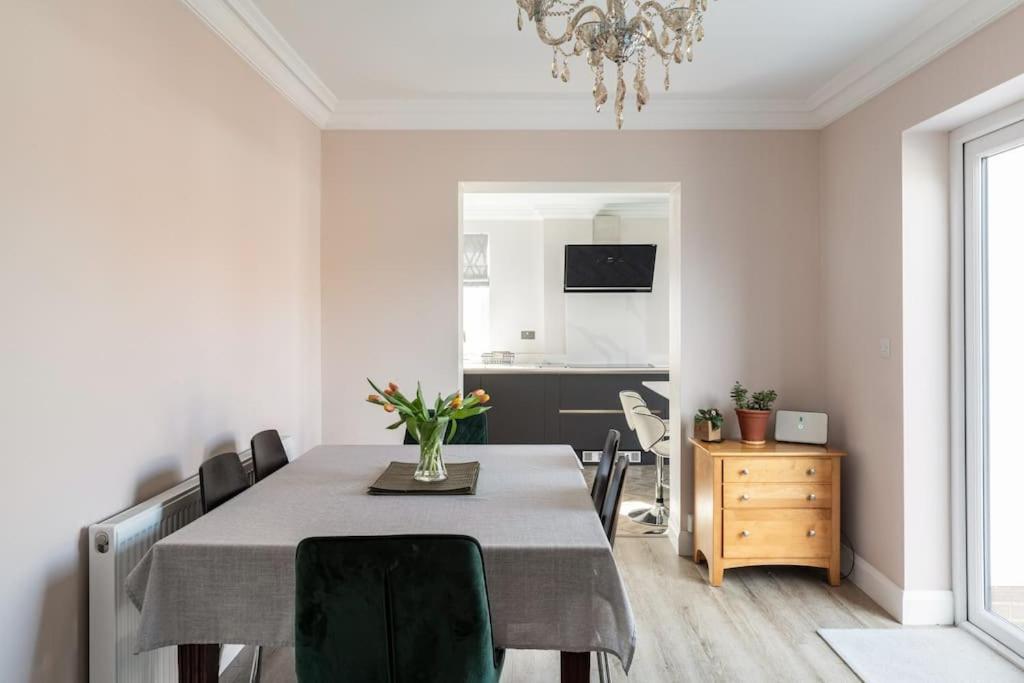 Home By The Sea In Rustington Exteriér fotografie