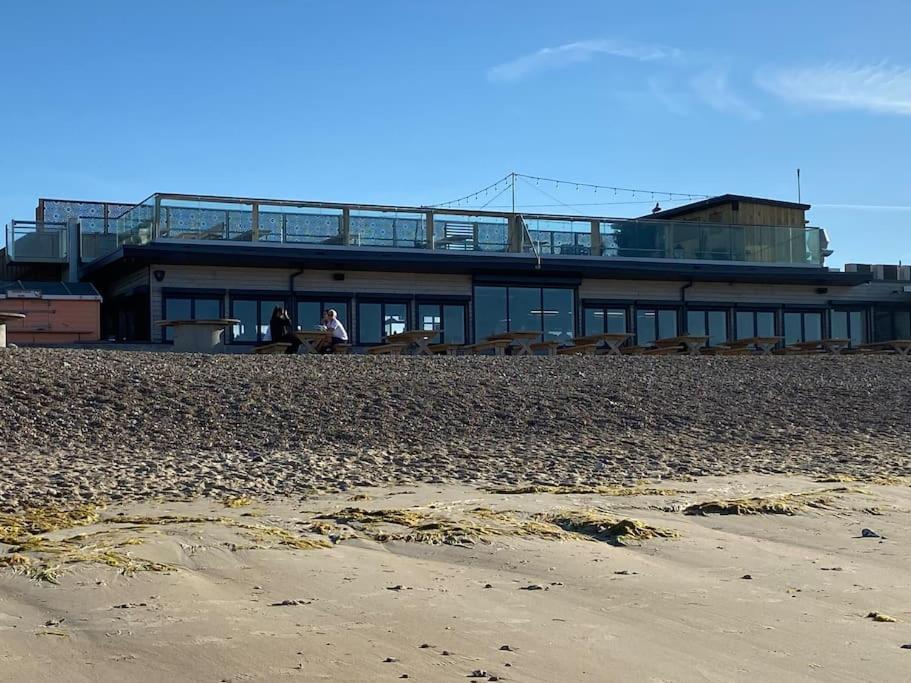 Home By The Sea In Rustington Exteriér fotografie