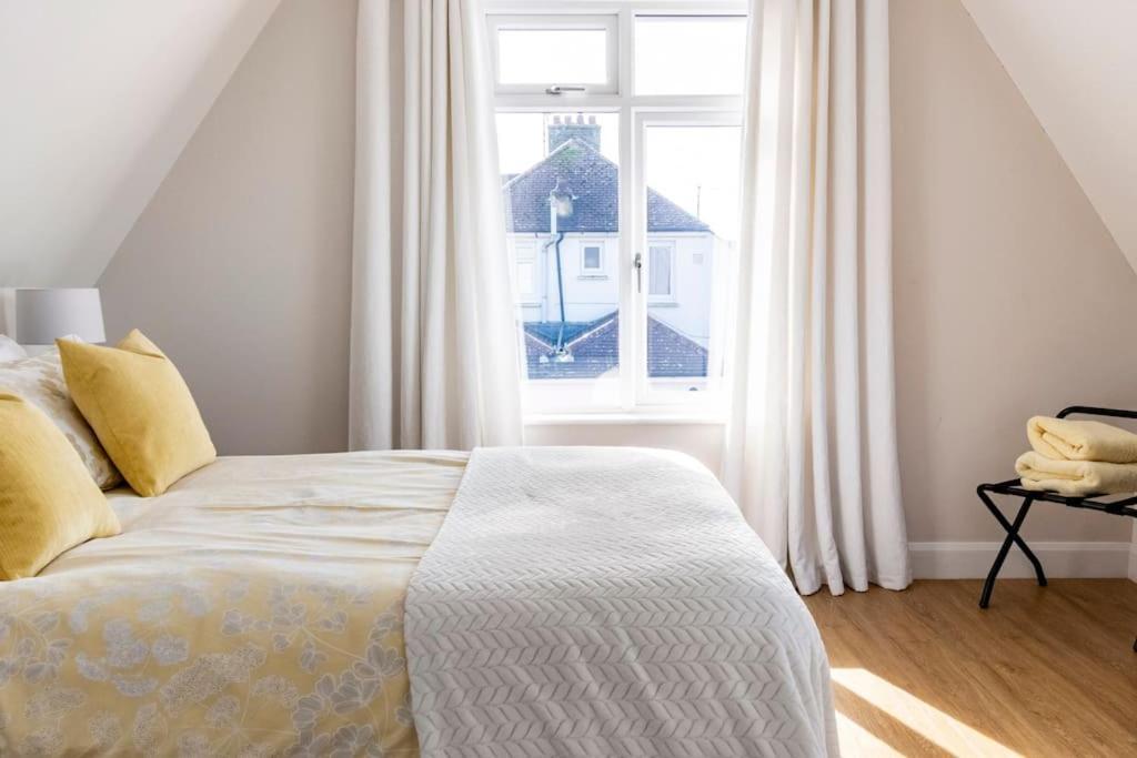 Home By The Sea In Rustington Exteriér fotografie